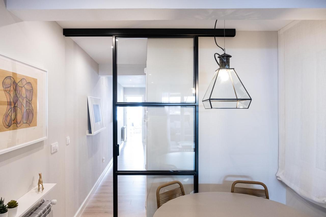 Apartamento De Diseno Centrico Con Terraza Espectacular 산티아고데콤포스텔라 외부 사진